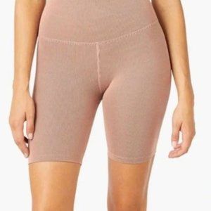 New Beyond Yoga mauve-burgundy heather ribbed high-waist bike shorts